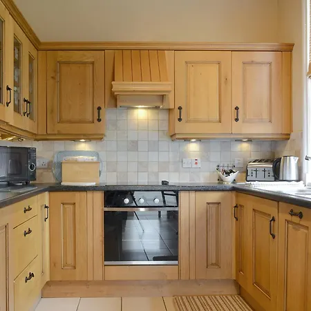 The Gatehouse - Uk2482