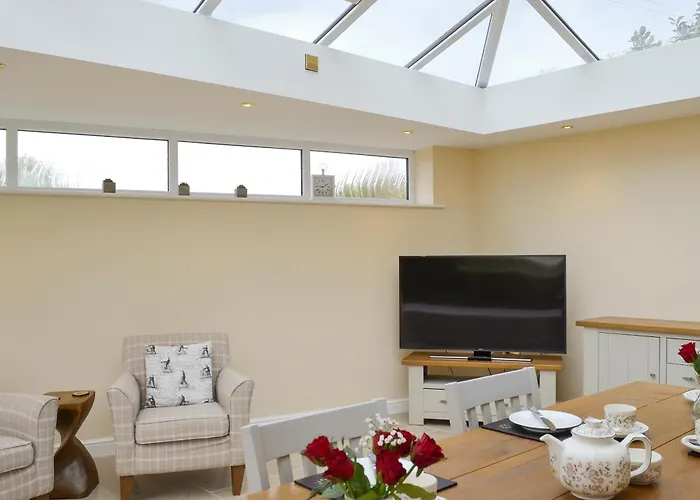 The Gatehouse - Uk2482